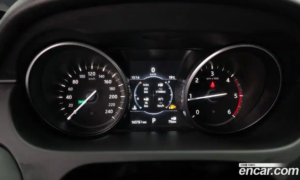 Land Rover Discovery Sport 2017 2.0 гидро в Москве № 2131935, фото 8