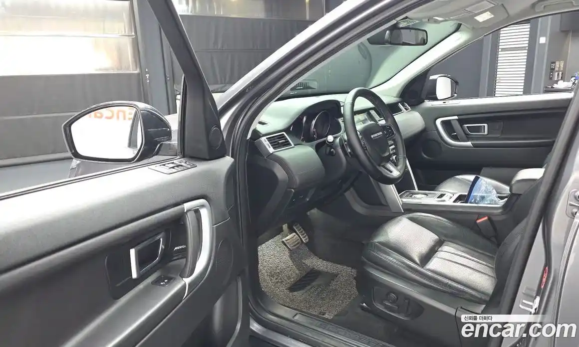 Land Rover Discovery Sport 2017 2.0 гидро в Москве № 2131935, фото 10