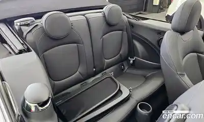 Mini Cooper Convertible 2023 1.5 гидро в Москве № 2131989, миниатюра 12