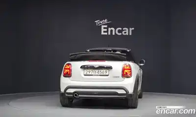 Mini Cooper Convertible 2023 1.5 гидро в Москве № 2131989, миниатюра 4