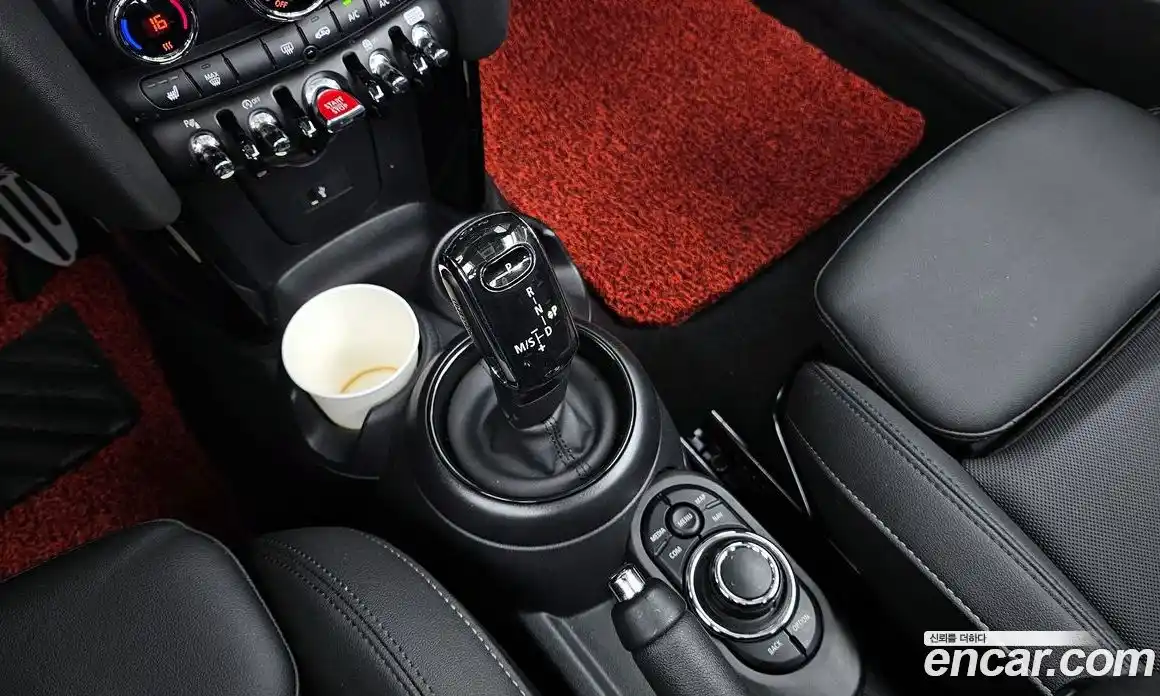 Mini Cooper Convertible 2023 1.5 гидро в Москве № 2131989, фото 9