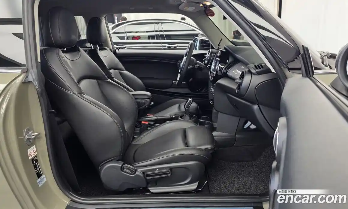 Mini Cooper 2019 1.5 гидро в Москве № 2132071, фото 17