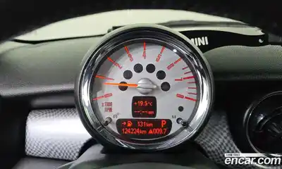 Mini Cooper 2010 1.6 гидро в Москве № 2132128, миниатюра 8