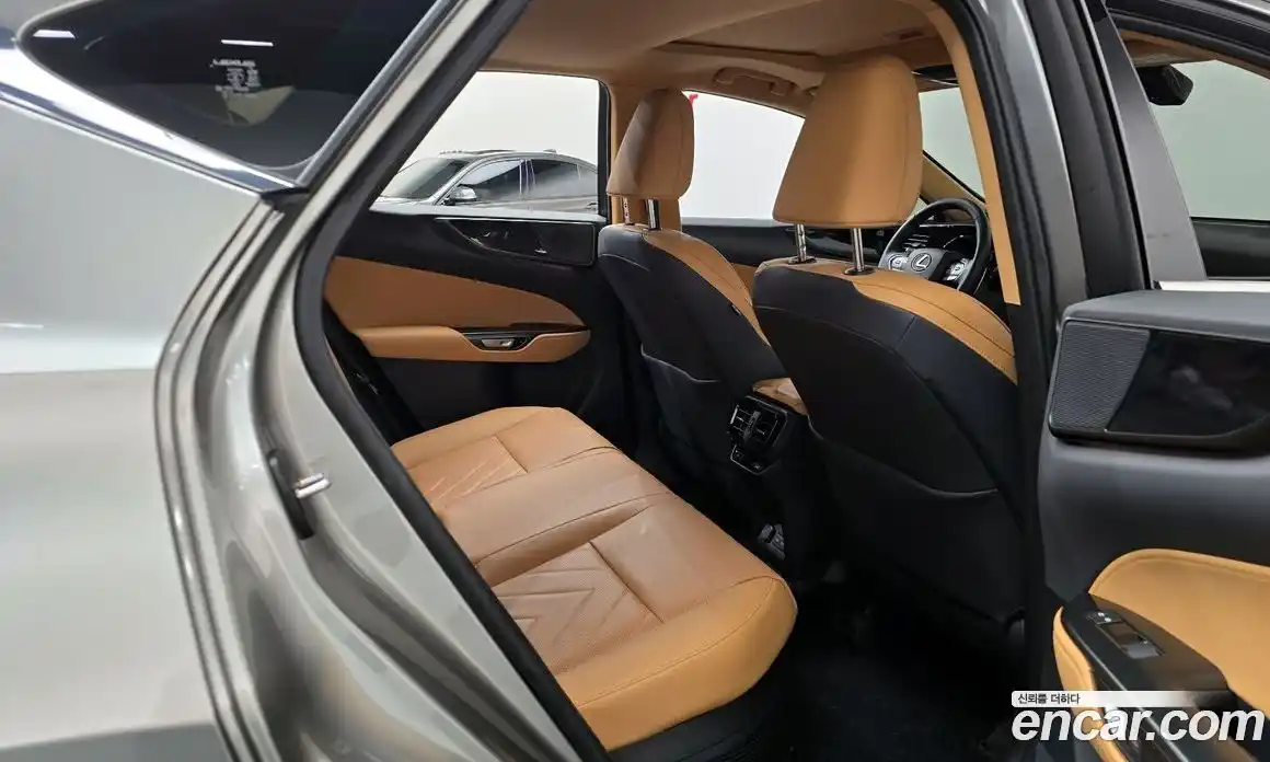 Lexus NX 2025 2.5 гидро в Москве № 2132288, фото 17