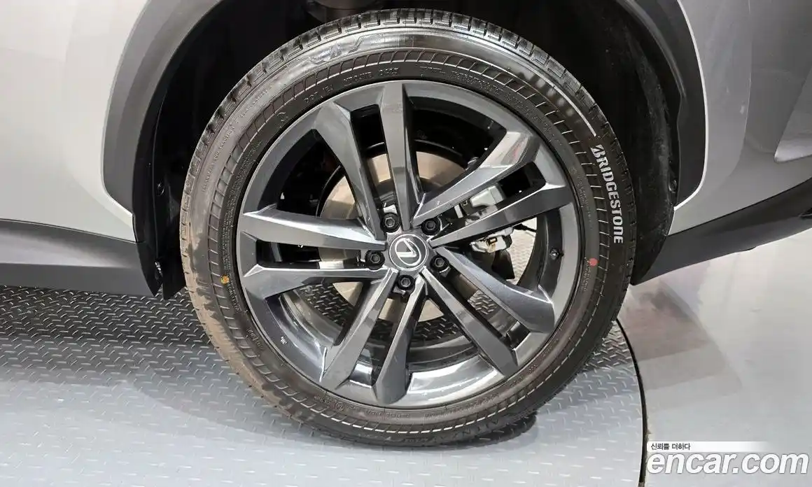 Lexus NX 2025 2.5 гидро в Москве № 2132288, фото 7