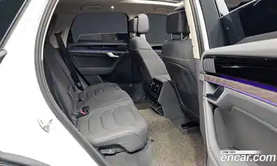 Volkswagen Touareg 2023 3.0 гидро в Москве № 2132393, миниатюра 12