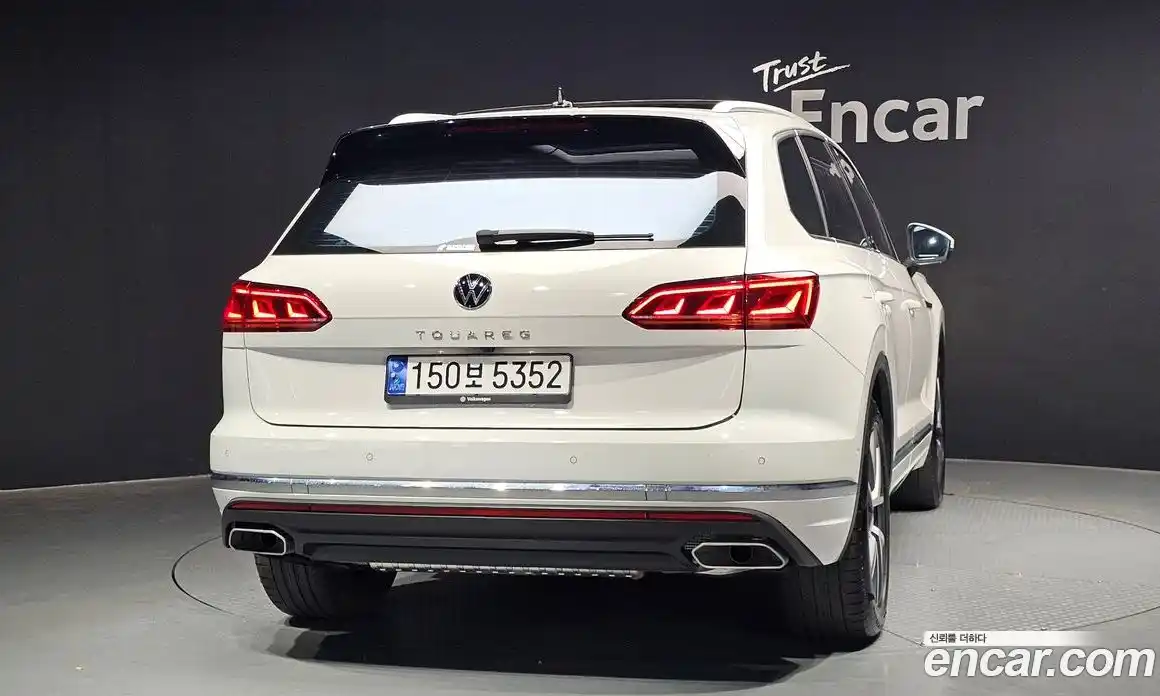 Volkswagen Touareg 2023 3.0 гидро в Москве № 2132393, фото 4