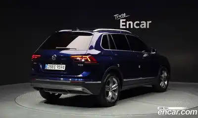 Volkswagen Tiguan 2018 2.0 гидро в Москве № 2132410, миниатюра 2