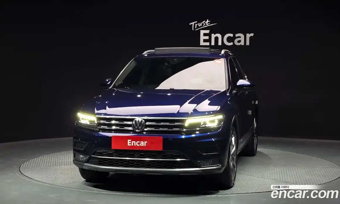 Volkswagen Tiguan 2018 2.0 гидро в Москве № 2132410, фото 3