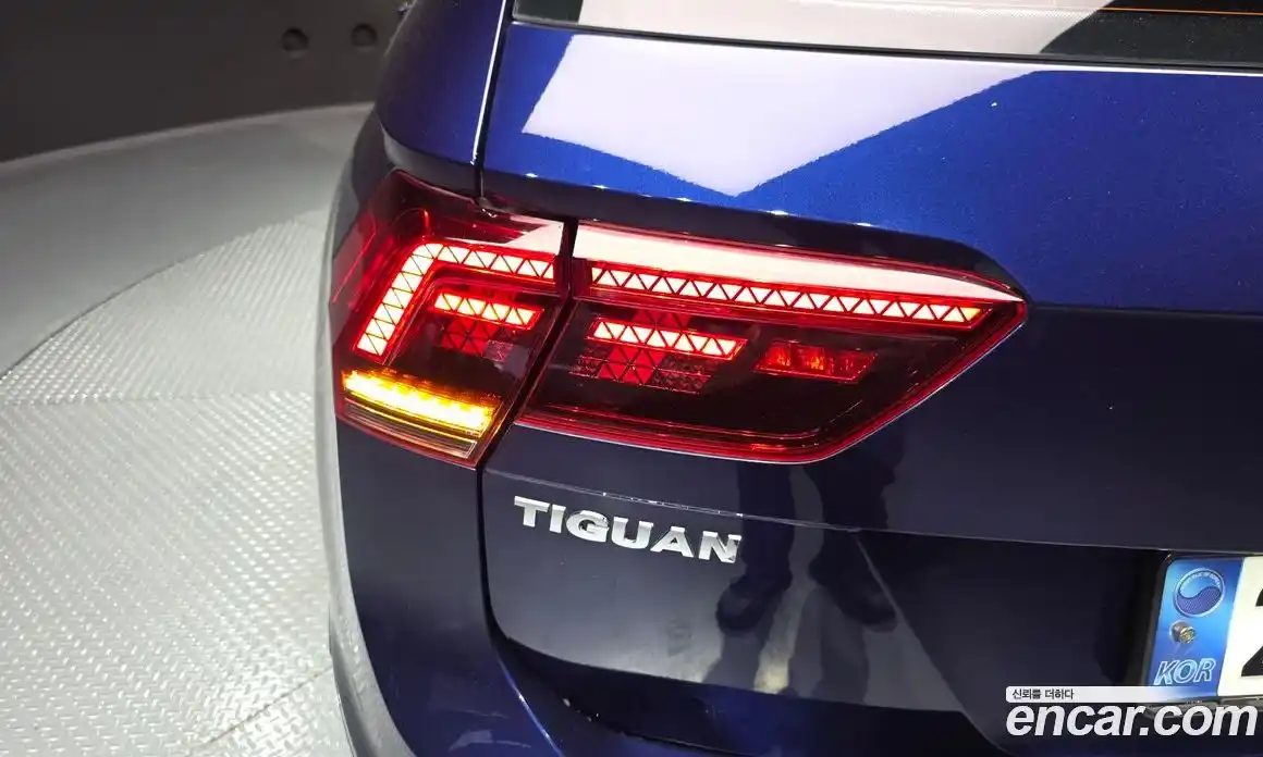 Volkswagen Tiguan 2018 2.0 гидро в Москве № 2132410, фото 9