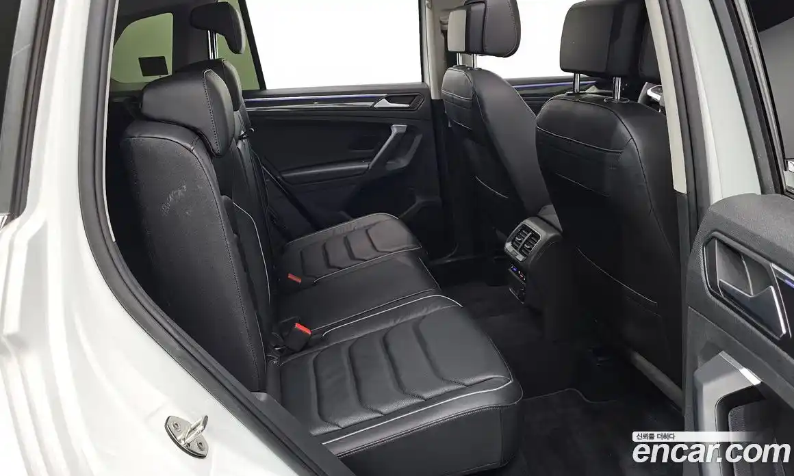 Volkswagen Tiguan 2021 2.0 гидро в Москве № 2132453, фото 12