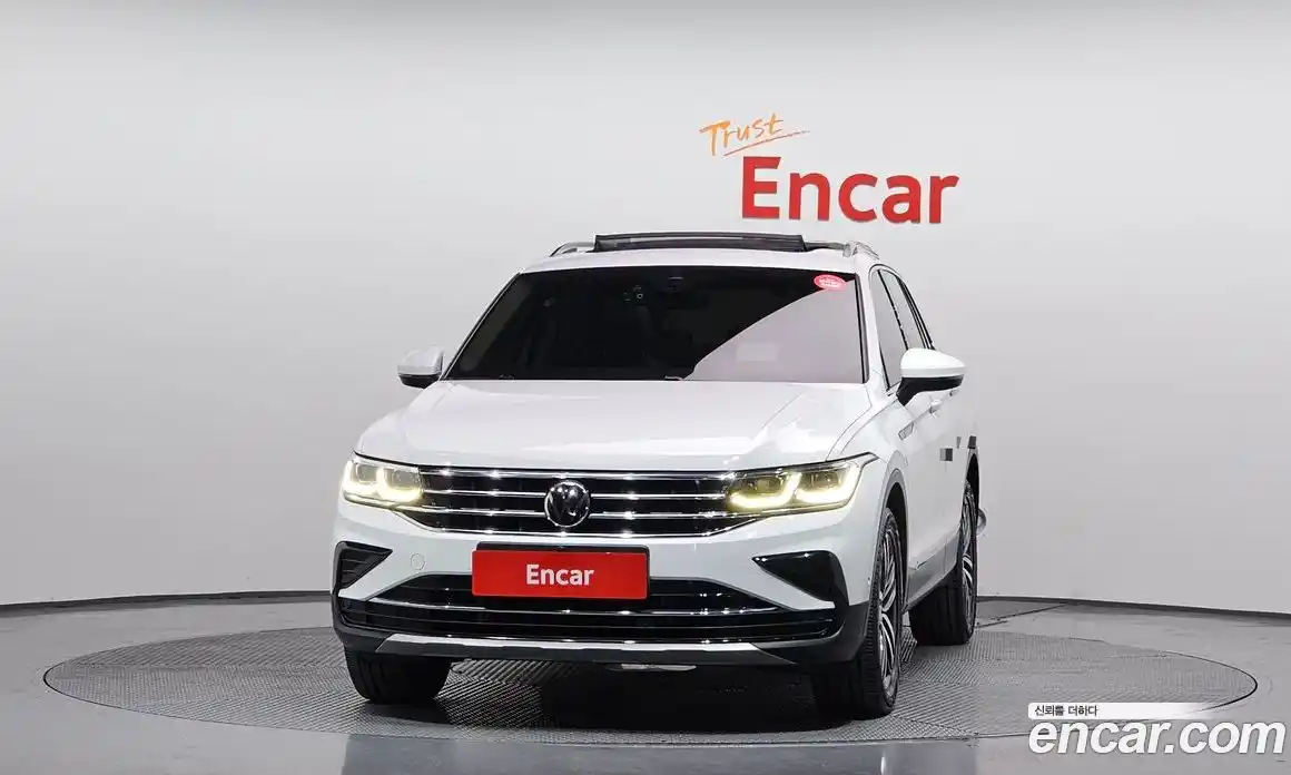 Volkswagen Tiguan 2021 2.0 гидро в Москве № 2132453, фото 3