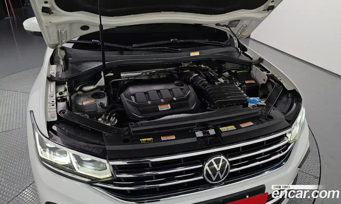 Volkswagen Tiguan 2021 2.0 гидро в Москве № 2132453, фото 6