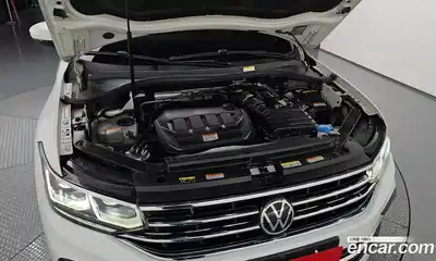 Volkswagen Tiguan 2021 2.0 гидро в Москве № 2132453, миниатюра 6