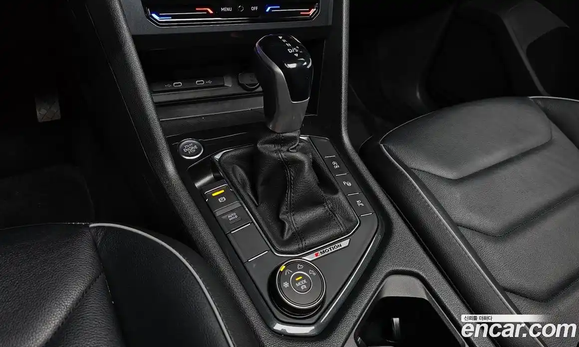 Volkswagen Tiguan 2021 2.0 гидро в Москве № 2132453, фото 9