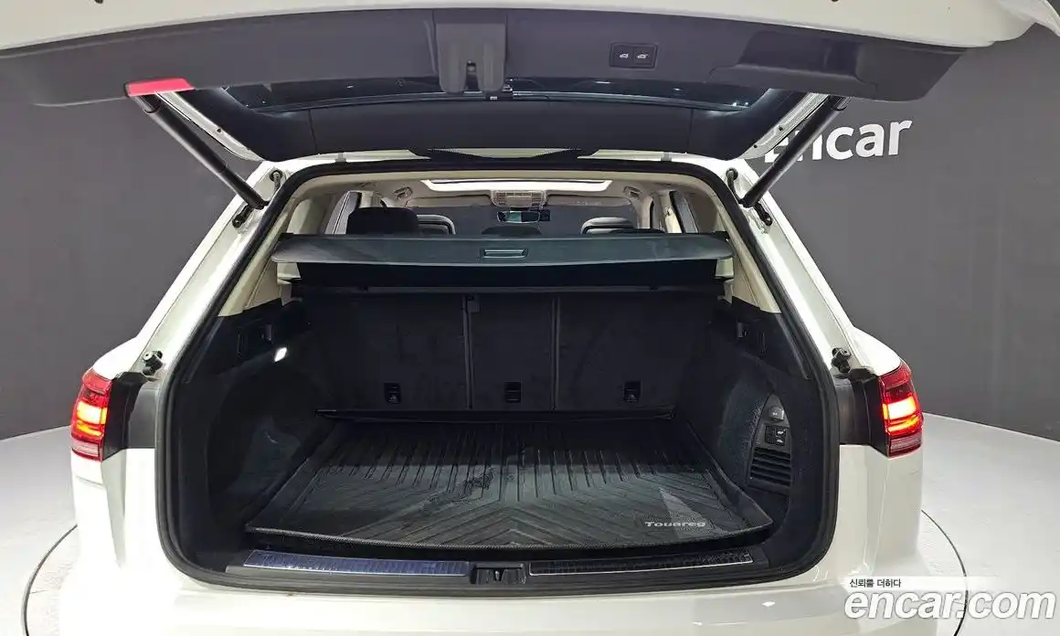 Volkswagen Touareg 2021 3.0 гидро в Москве № 2132490, фото 22