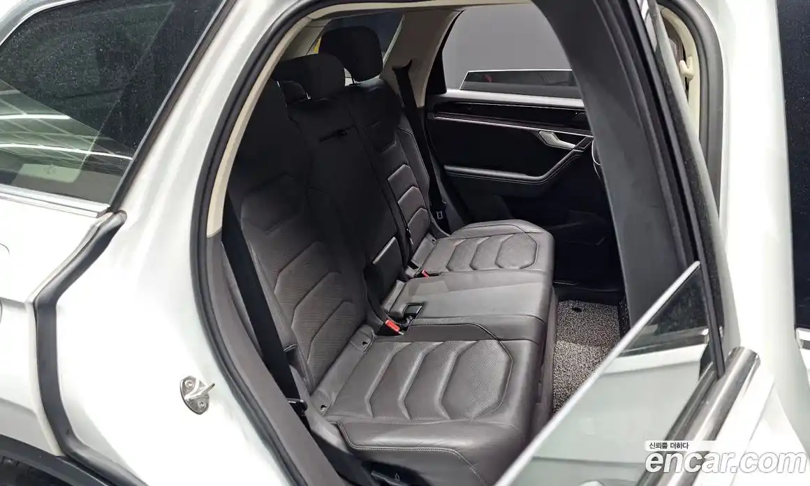 Volkswagen Touareg 2021 3.0 гидро в Москве № 2132490, фото 30