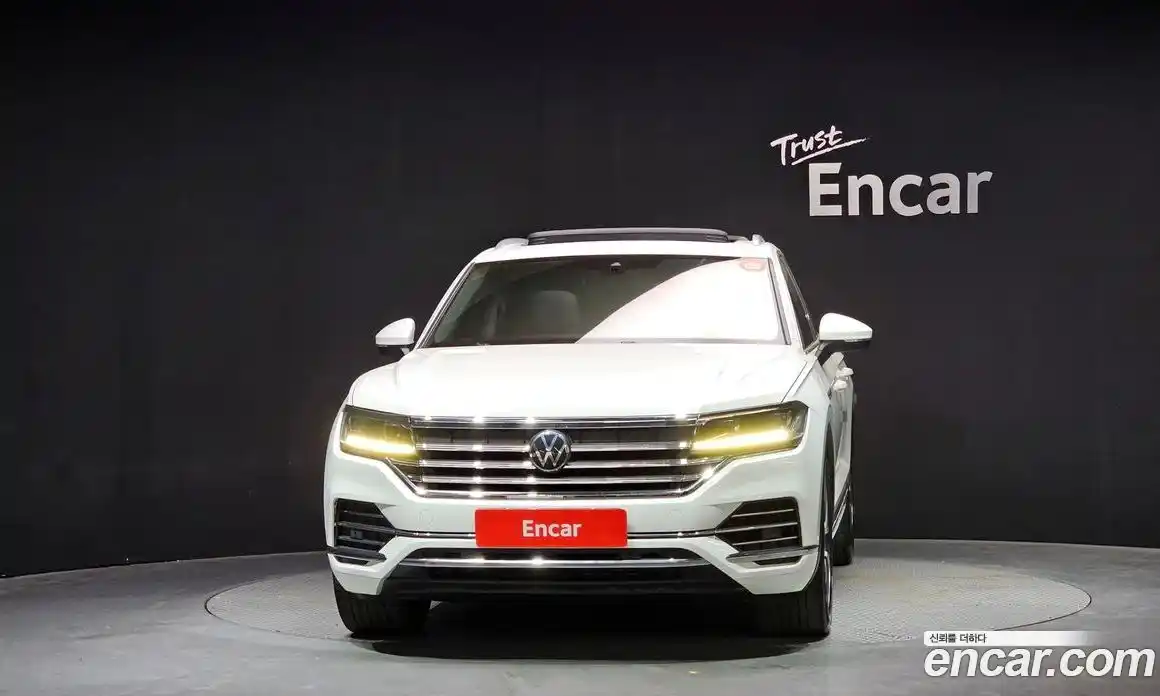 Volkswagen Touareg 2021 3.0 гидро в Москве № 2132490, фото 3