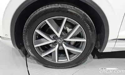 Volkswagen Touareg 2021 3.0 гидро в Москве № 2132490, миниатюра 5