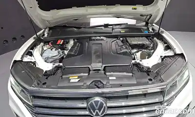 Volkswagen Touareg 2021 3.0 гидро в Москве № 2132490, миниатюра 6