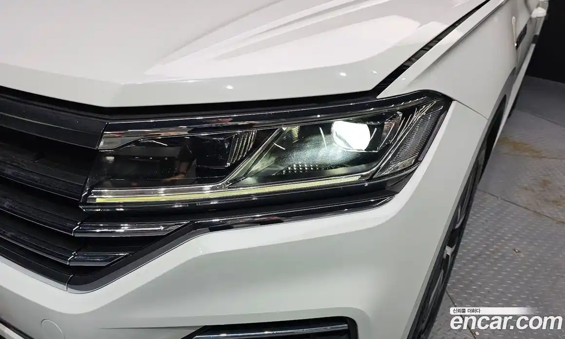Volkswagen Touareg 2021 3.0 гидро в Москве № 2132490, фото 8