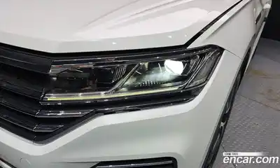 Volkswagen Touareg 2021 3.0 гидро в Москве № 2132490, миниатюра 8