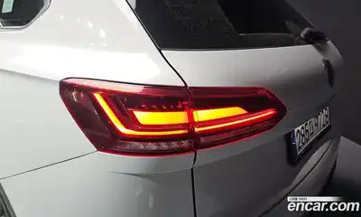 Volkswagen Touareg 2021 3.0 гидро в Москве № 2132490, миниатюра 9
