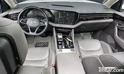 Volkswagen Touareg 2021 3.0 гидро в Москве № 2132490, миниатюра 10