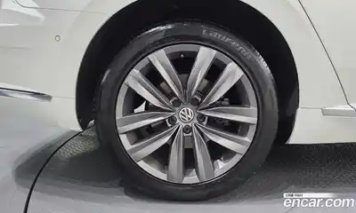 Volkswagen Arteon 2020 2.0 гидро в Москве № 2132503, миниатюра 5