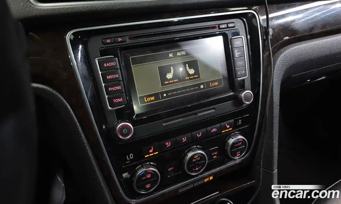 Volkswagen Passat 2015 1.8 гидро в Москве № 2132551, фото 14