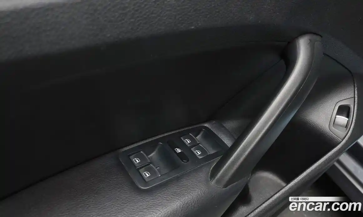 Volkswagen Passat 2015 1.8 гидро в Москве № 2132551, фото 17