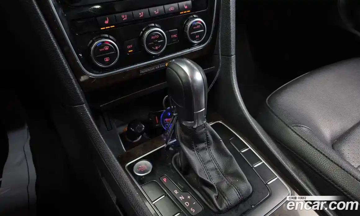 Volkswagen Passat 2015 1.8 гидро в Москве № 2132551, фото 9