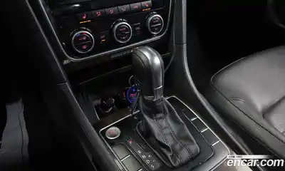 Volkswagen Passat 2015 1.8 гидро в Москве № 2132551, миниатюра 9