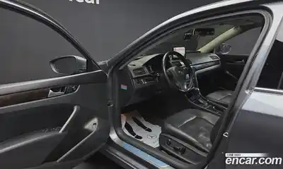 Volkswagen Passat 2015 1.8 гидро в Москве № 2132551, миниатюра 10