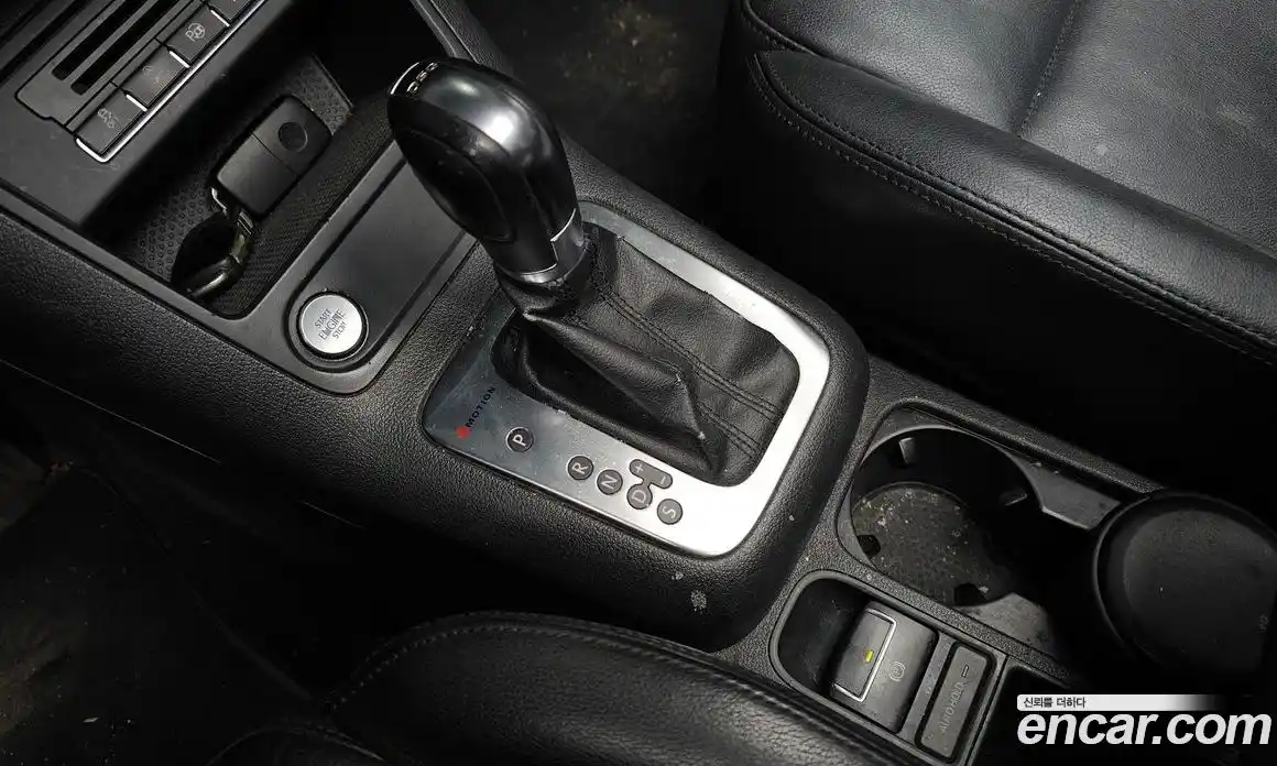 Volkswagen Tiguan 2013 2.0 гидро в Москве № 2132555, фото 9