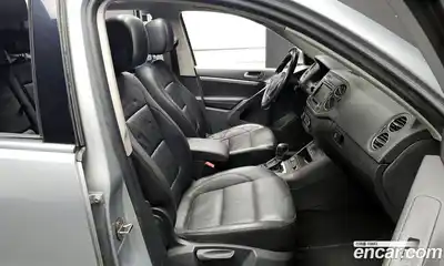 Volkswagen Tiguan 2013 2.0 гидро в Москве № 2132555, миниатюра 10