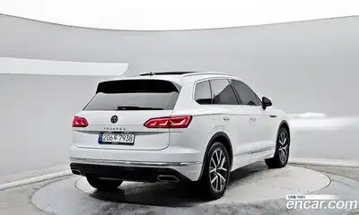 Volkswagen Touareg 2023 3.0 гидро в Москве № 2132573, миниатюра 4