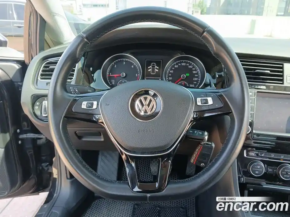 Volkswagen Golf 2013 2.0 гидро в Москве № 2132609, фото 13