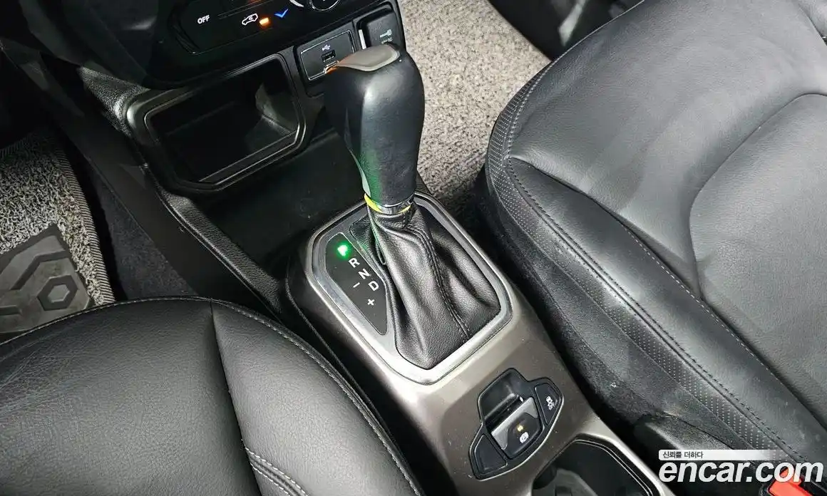 Jeep Renegade 2020 2.4 гидро в Москве № 2132686, фото 12