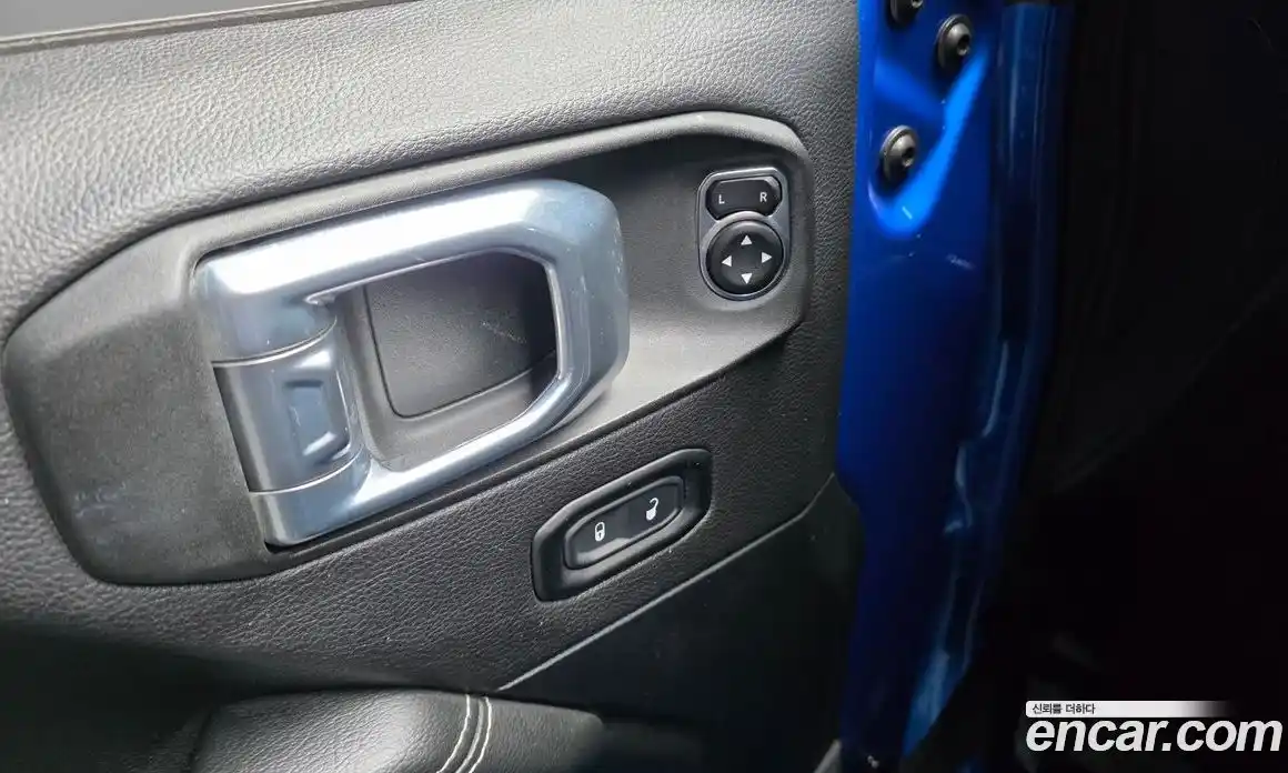 Jeep Wrangler 2021 2.0 гидро в Москве № 2132691, фото 26