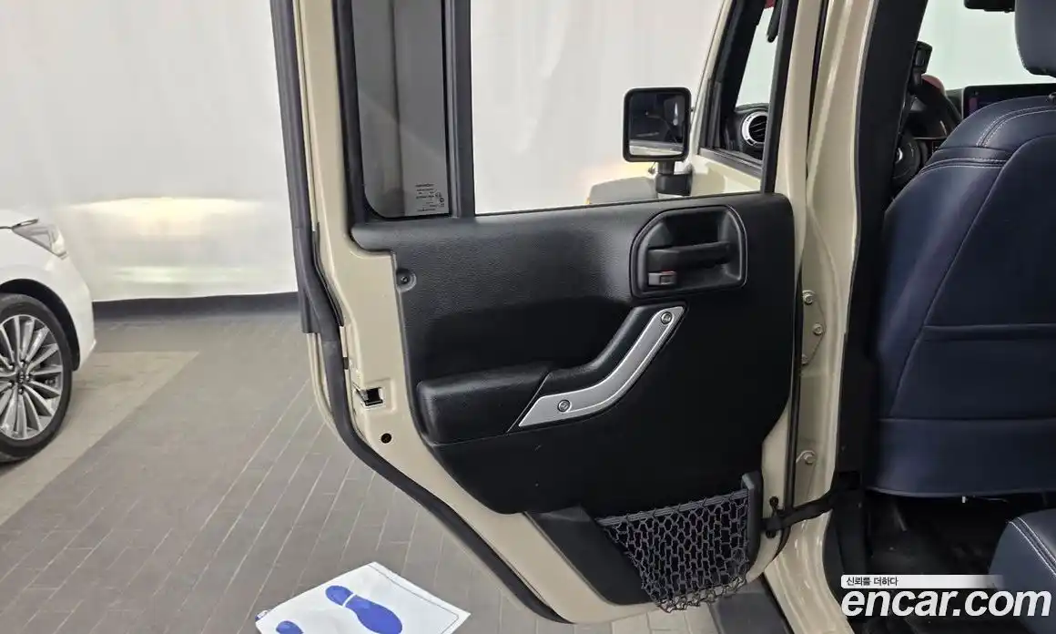 Jeep Wrangler 2017 3.6 гидро в Москве № 2132692, фото 15