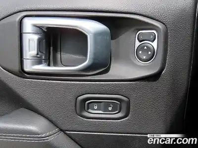 Jeep Wrangler 2021 2.0 гидро в Москве № 2132843, миниатюра 11