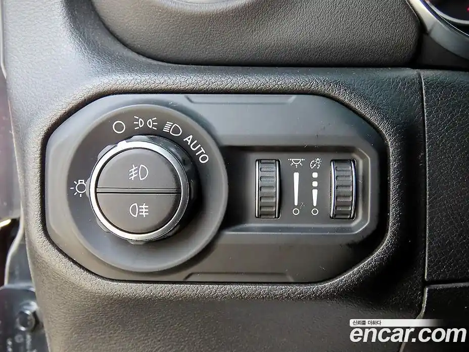 Jeep Wrangler 2021 2.0 гидро в Москве № 2132843, фото 12