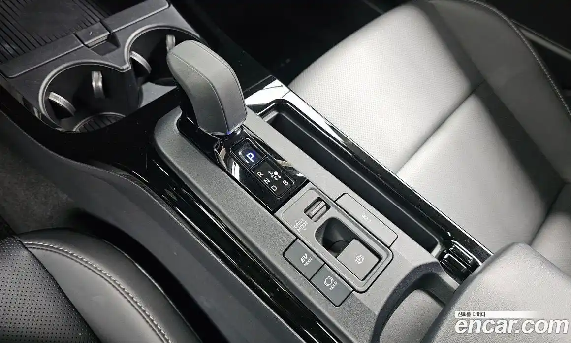 Toyota Prius 2024 2.0 гидро в Москве № 2132922, фото 9