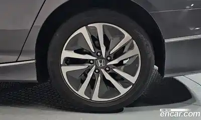 Honda Accord 2019 2.0 гидро в Москве № 2133260, миниатюра 6