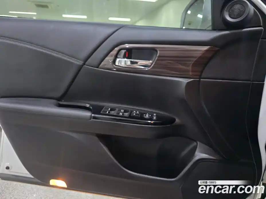 Honda Accord 2017 2.4 гидро в Москве № 2133339, фото 10