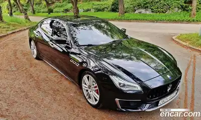Maserati Quattroporte