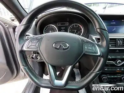Infiniti Q30 2017 2.0 гидро в Москве № 2134084, миниатюра 8