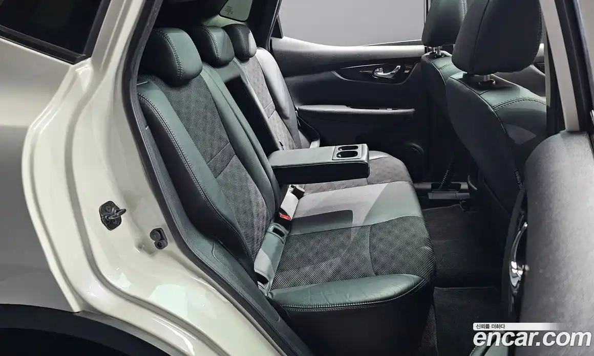Nissan Qashqai 2016 1.6 гидро в Москве № 2134353, фото 12
