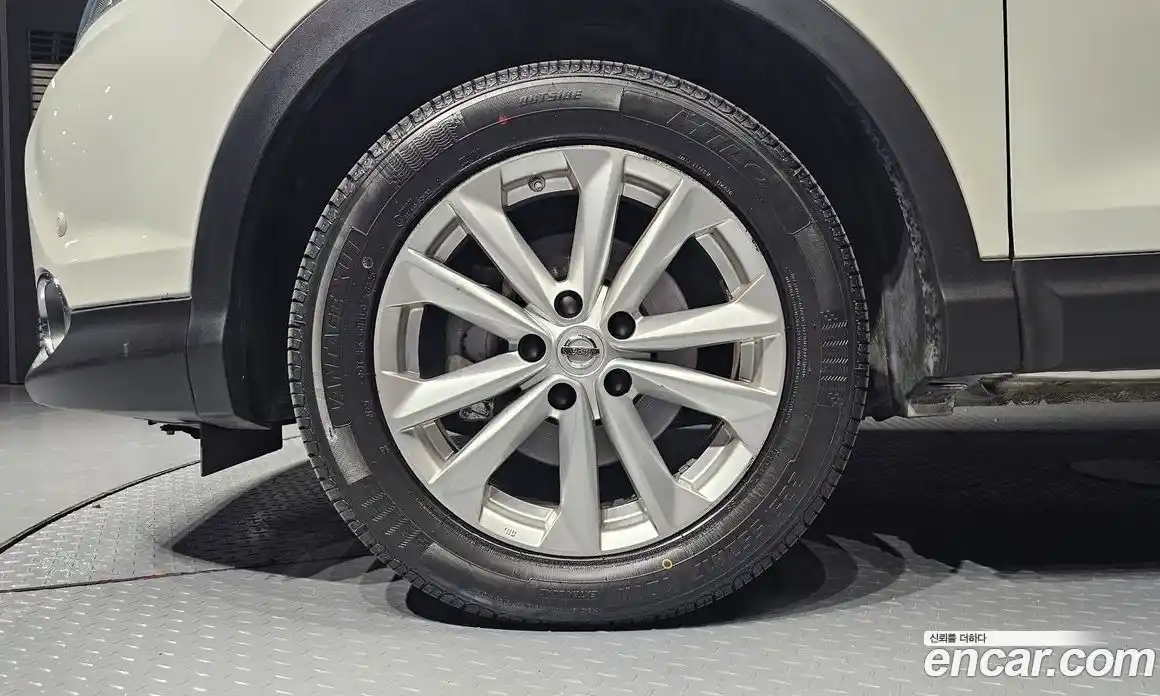 Nissan Qashqai 2016 1.6 гидро в Москве № 2134353, фото 5